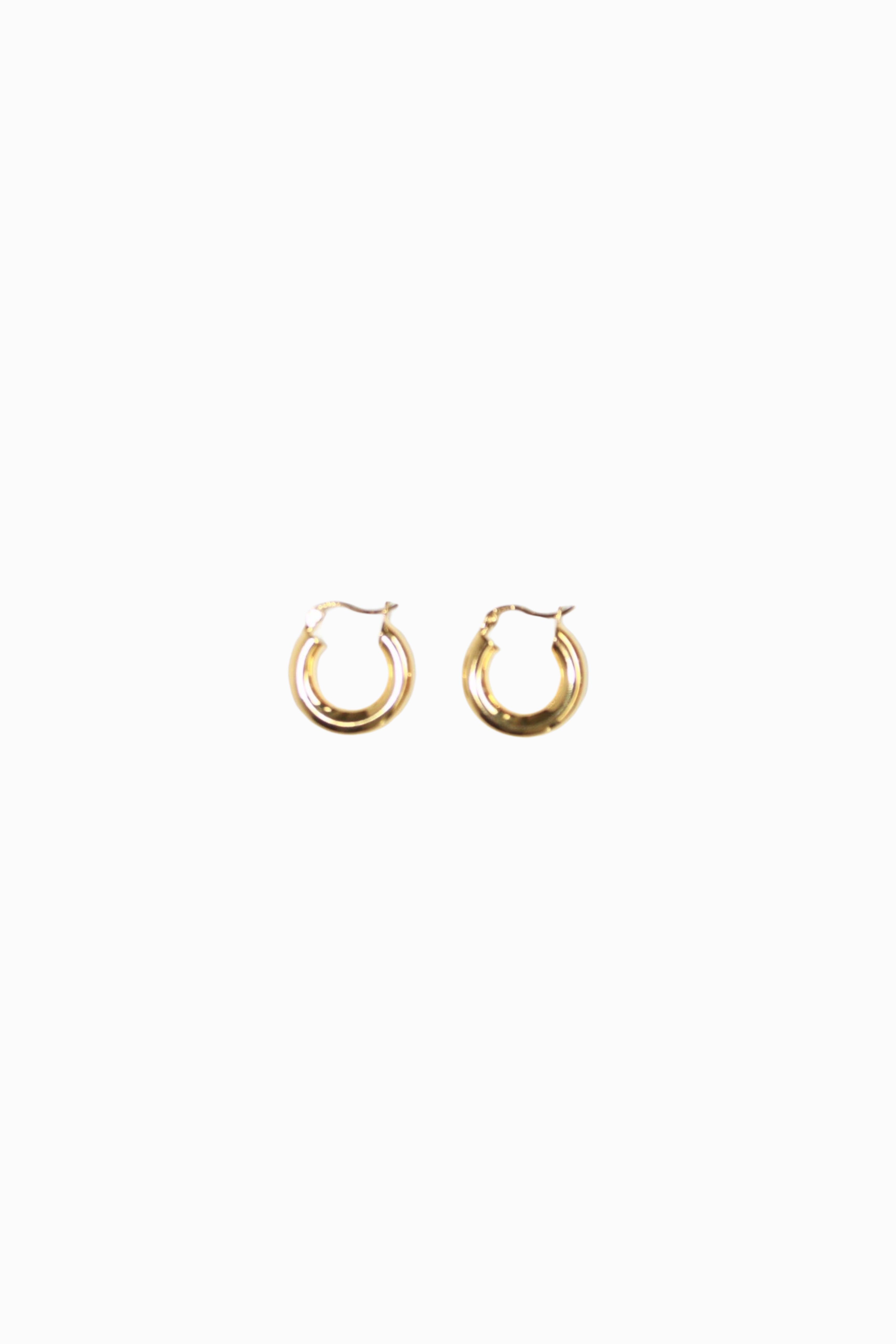 NO.19 DICIANOVE HOOP EARRING