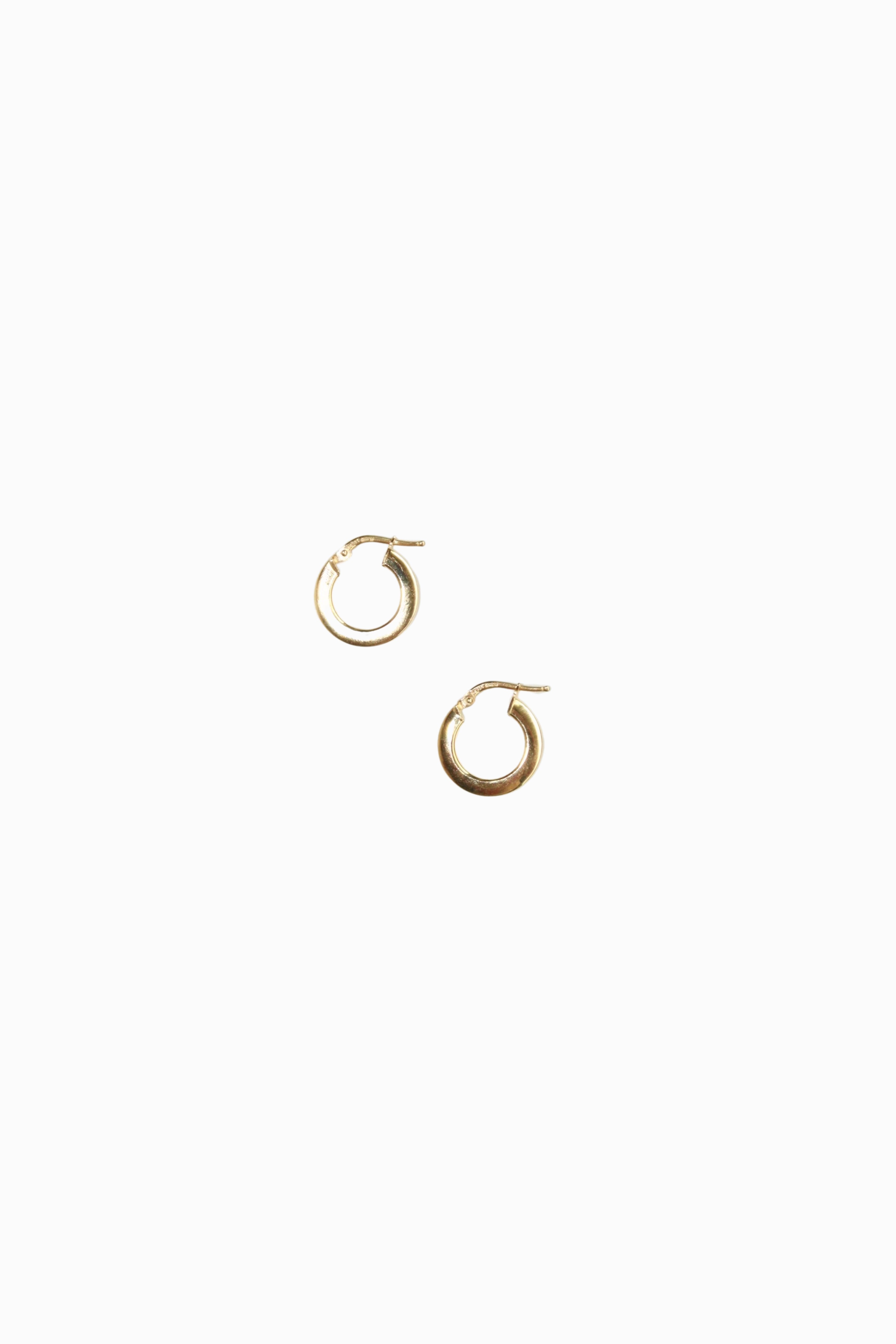 GOLD FILLED EARRING FLAT