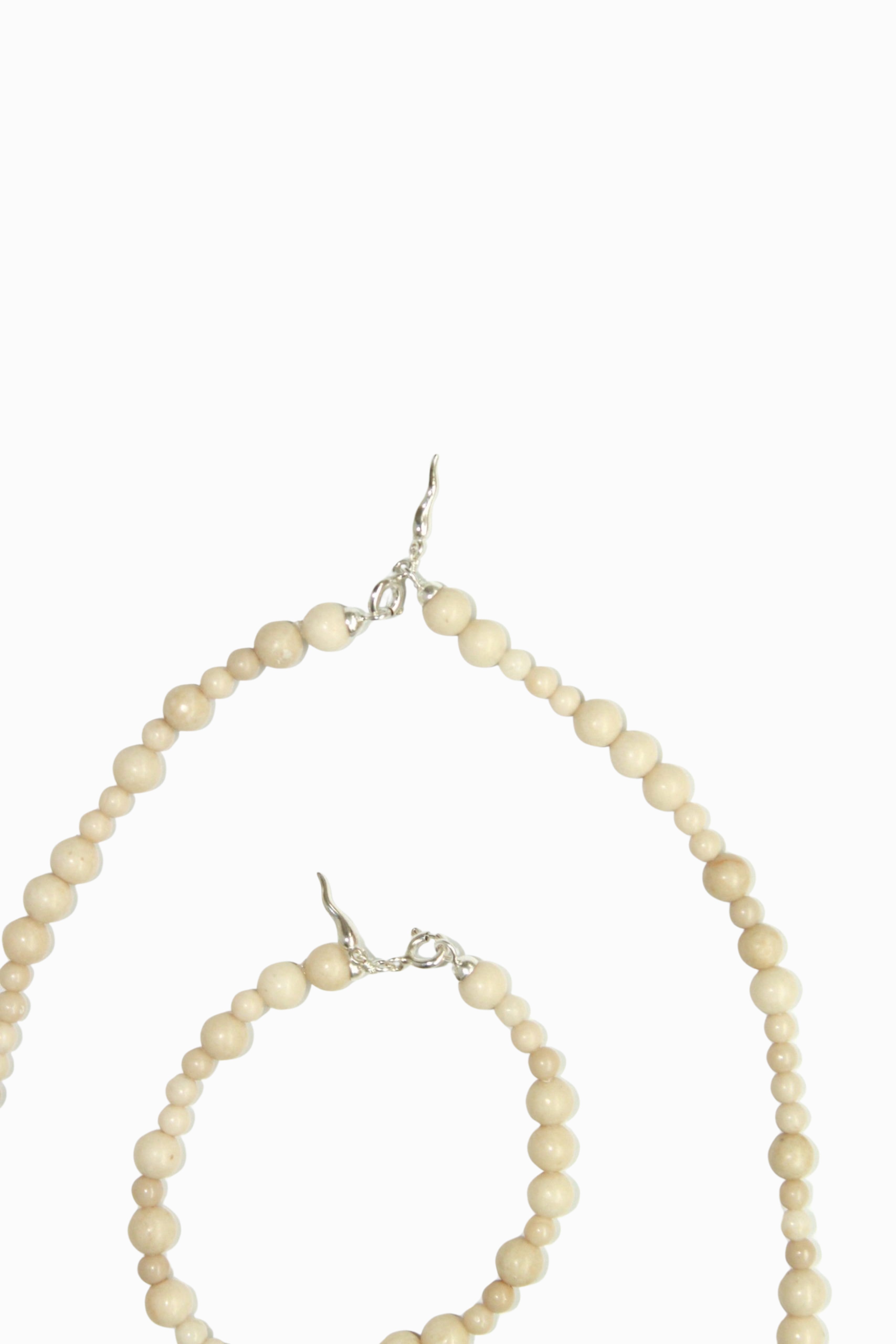 NO.8 OTTO NECKLACE - WHITE FOSSIL