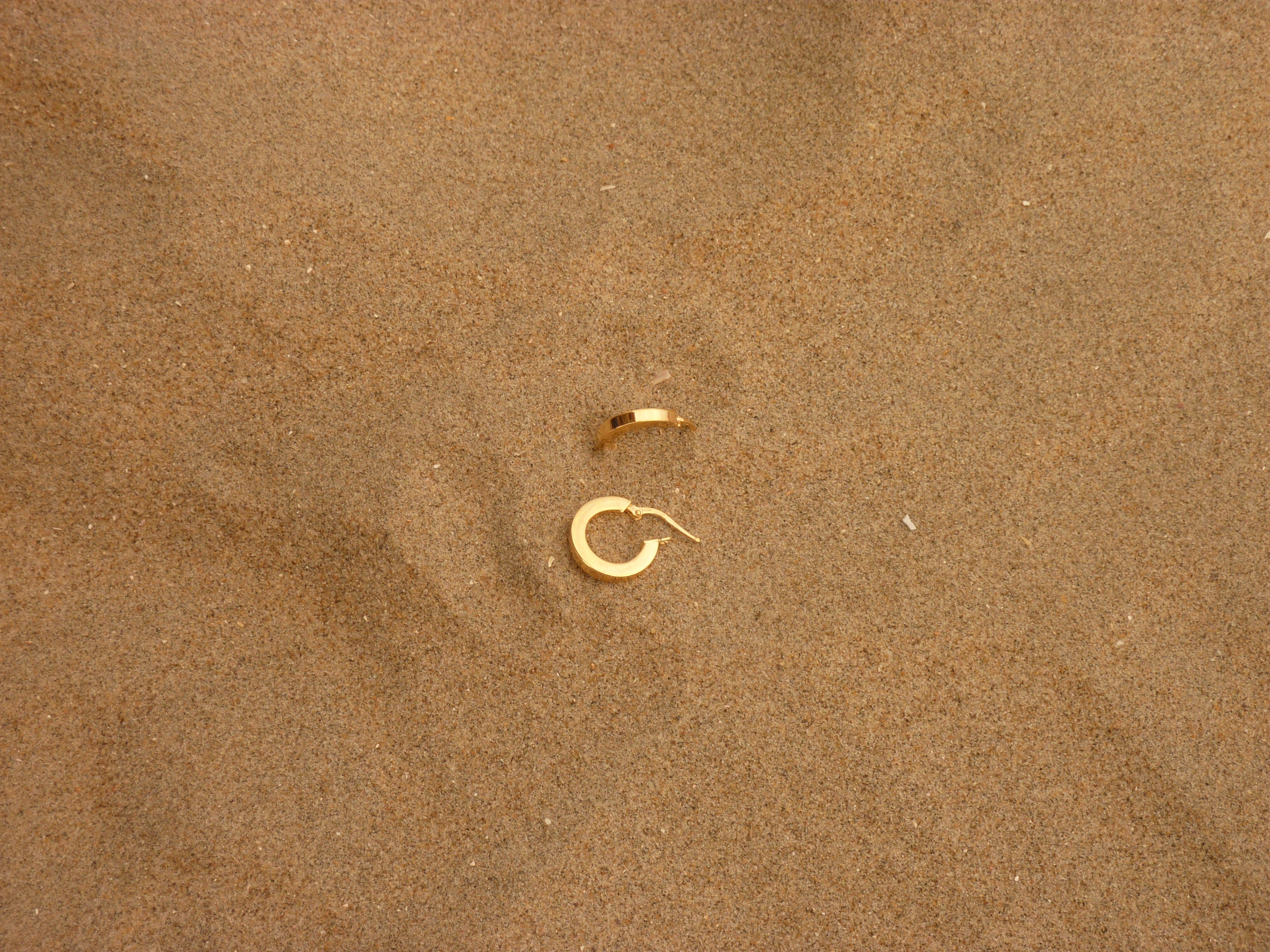 GOLD FILLED EARRING FLAT