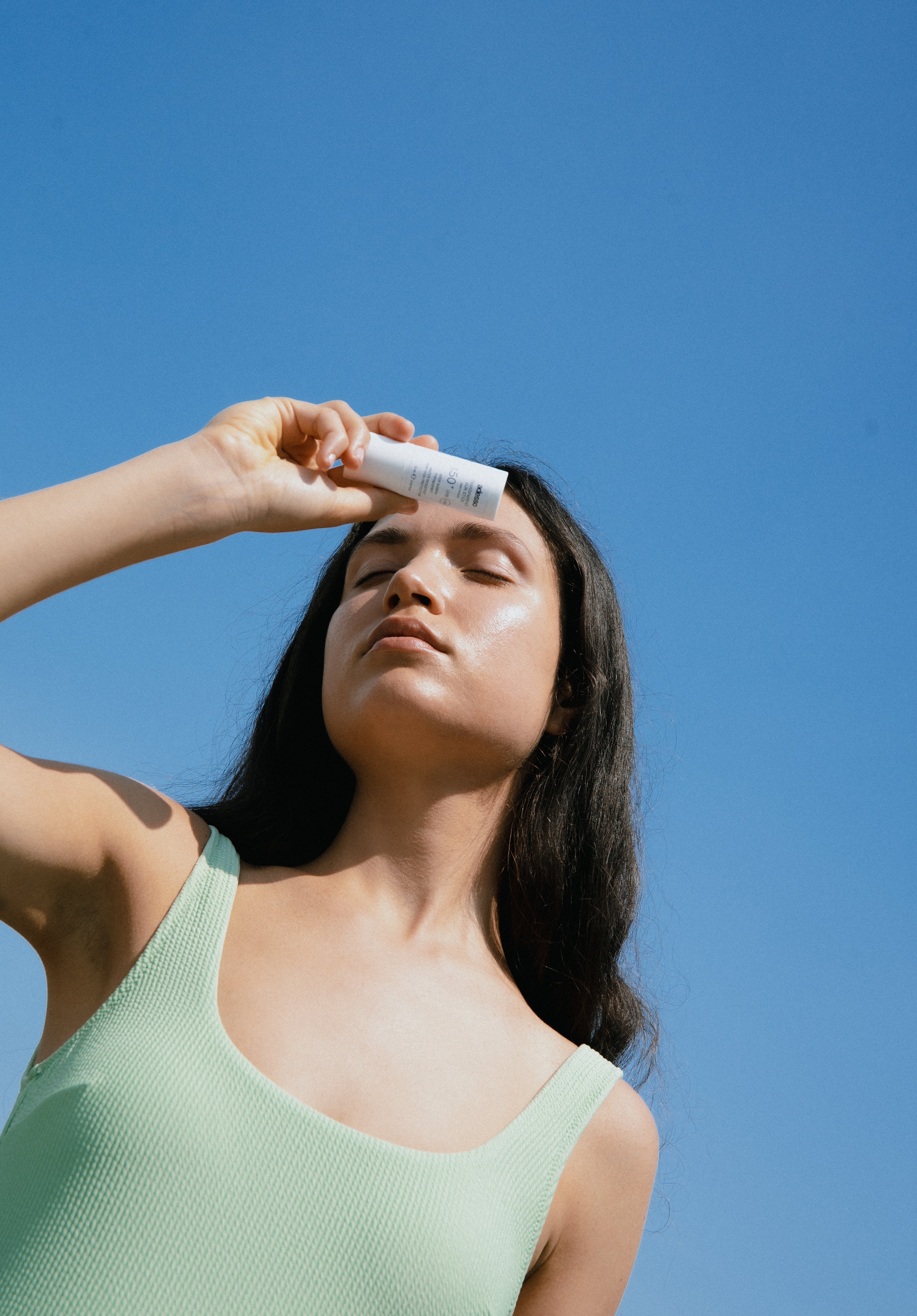 TRANSPARENT SUN STICK