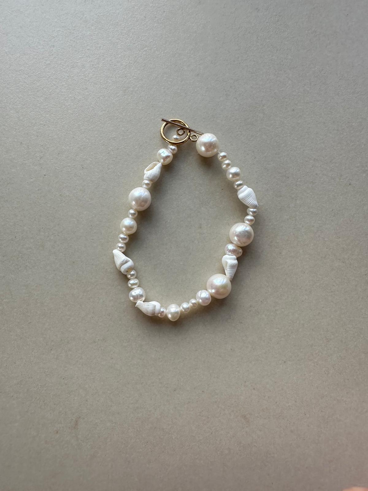 PEARL BRACELET WITH SHELL SIZE SMALL